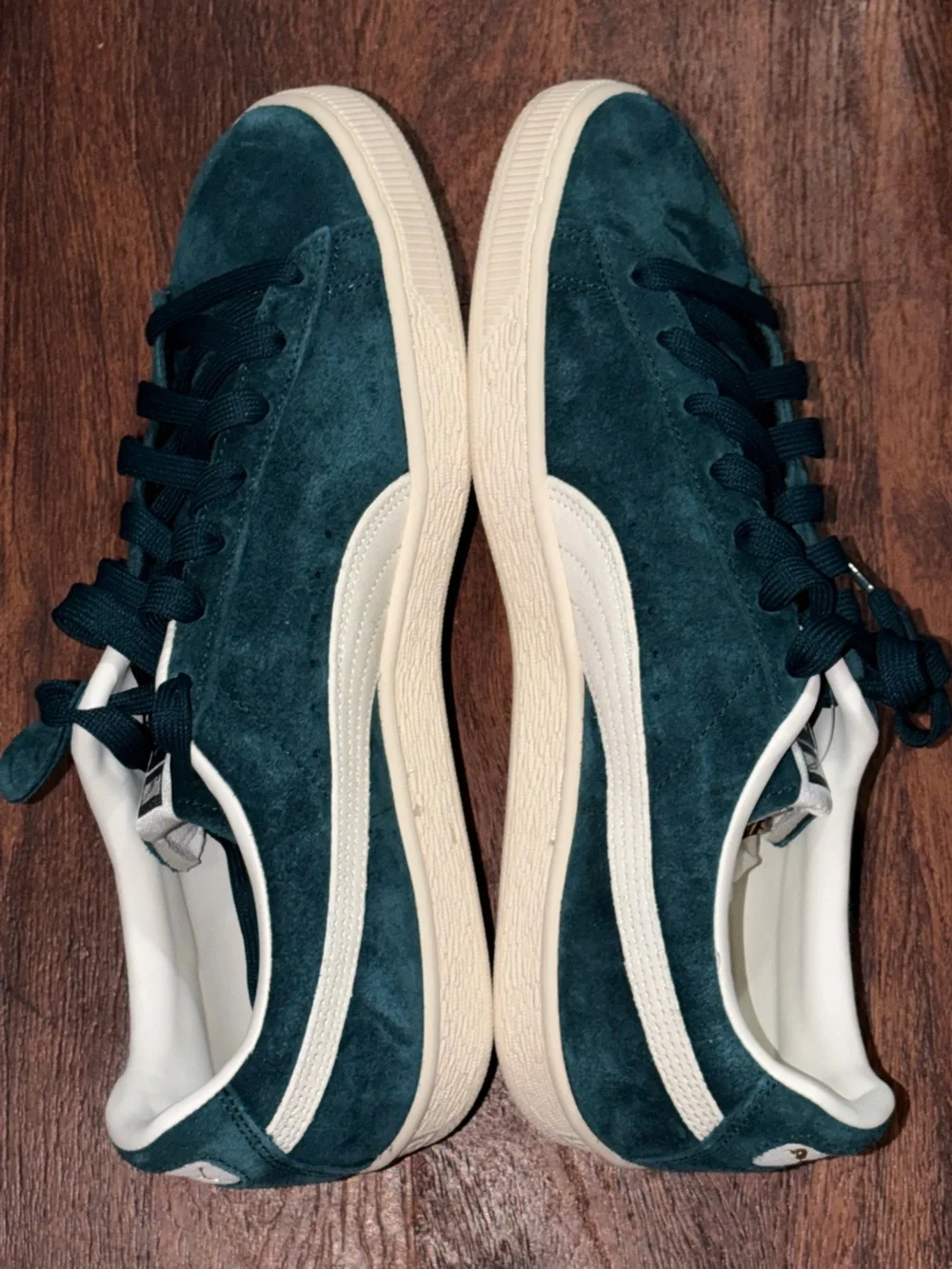 Puma Mens Suede shoes size 10.5